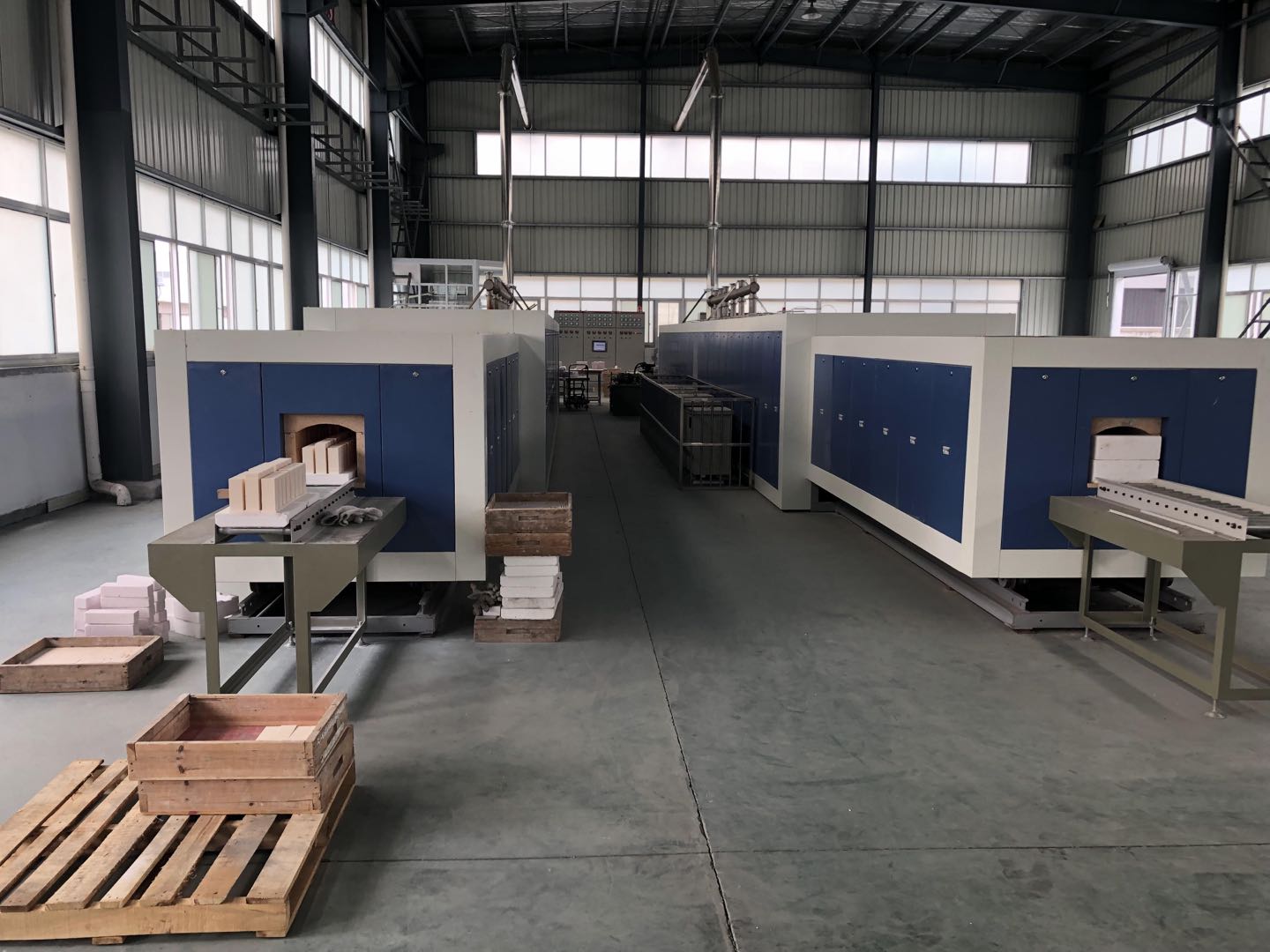 RTB-1700℃系列(lie)99氧化(hua)鋁防(fang)彈(dan)陶瓷(ci)燒(shao)結(jié)窯